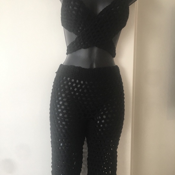 High waist bottoms and top - Picture 4 of 8